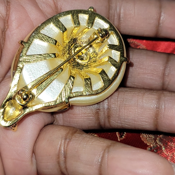 KJL KENNETH JAY LANE VINTAGE "MADAME ESCARGOT" SNAIL PIN BROOCH GOLD CRYSTAL - Picture 4 of 4